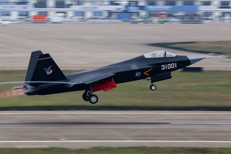 "یک پیشرفت بزرگ": چین از ساخت نسل جدید جنگنده مبتنی بر ناو خبر داد