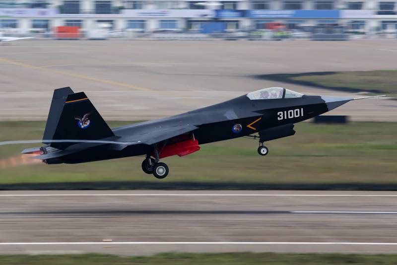 "Make a Breakthrough": China announced the creation of a new generation carrier-based fighter