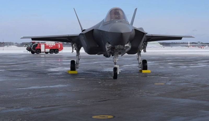 Japan will deploy F-35 fighters to the south of the country to "quickly respond to the Chinese threat against the Senkaku Islands"