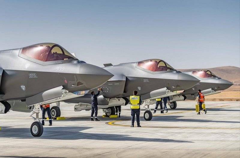 L'aeronautica militare israeliana si rifornì di tre nuovi caccia F-35I Adir