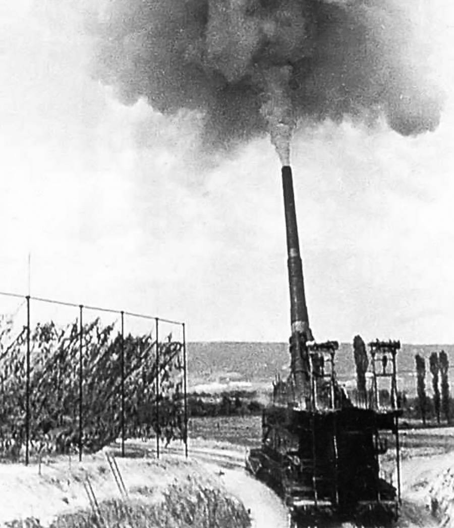 Schwerer Gustav  german railway gun one of my early creatio