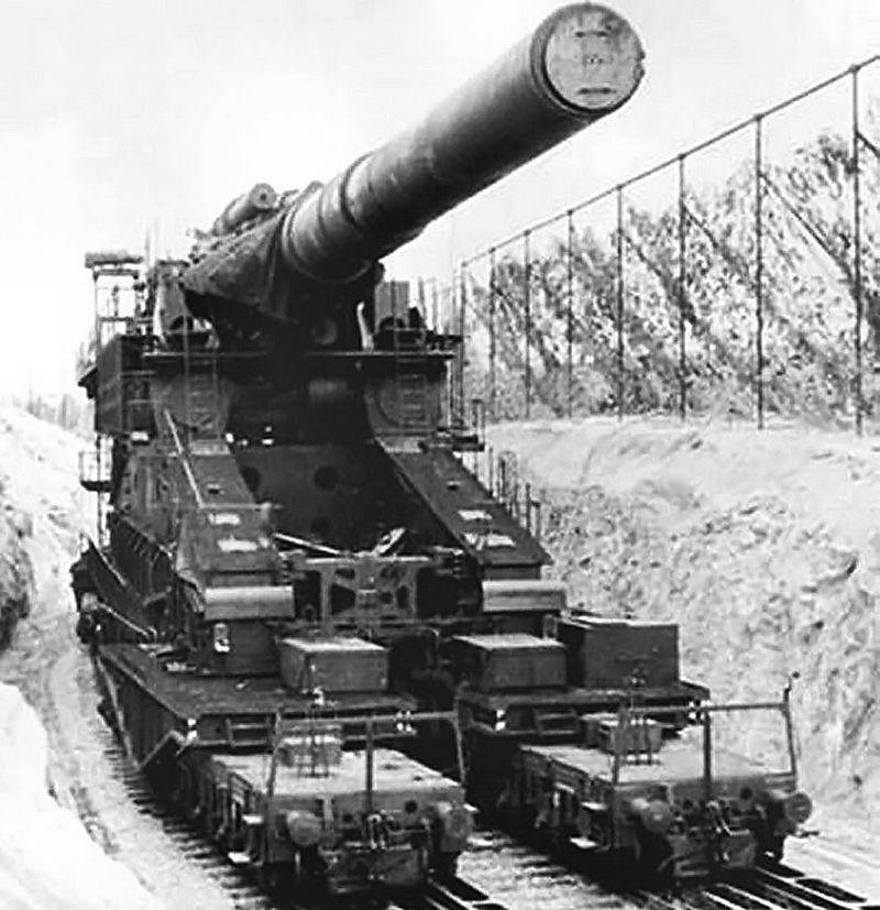 Hitler's most powerful cannon. Dora Super Heavy Cannon