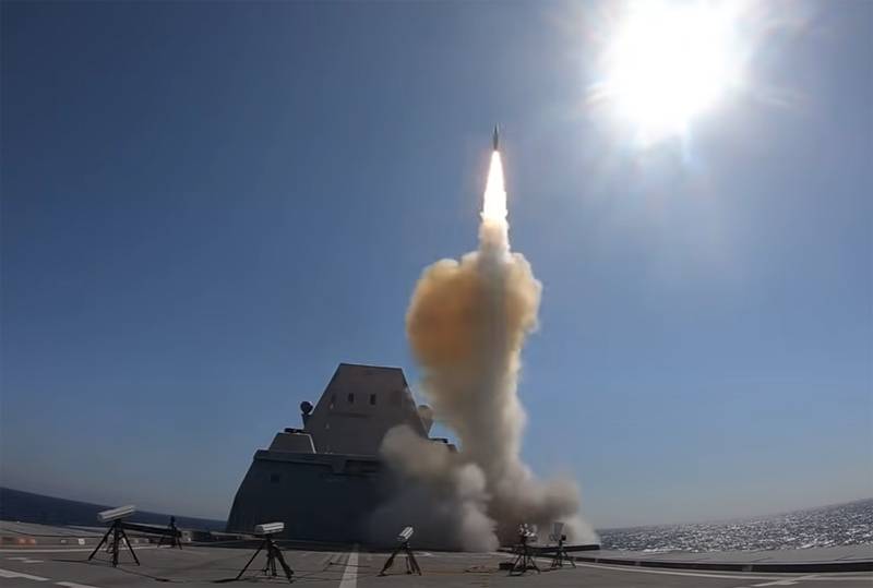 Les États-Unis vont démanteler les canons de 155 mm des destroyers furtifs Zumwalt pour le futur déploiement de missiles hypersoniques