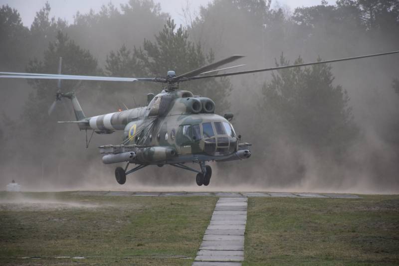 «Ми-8 стал летающей ракетной батареей»: на Украине модернизировали транспортный вертолёт