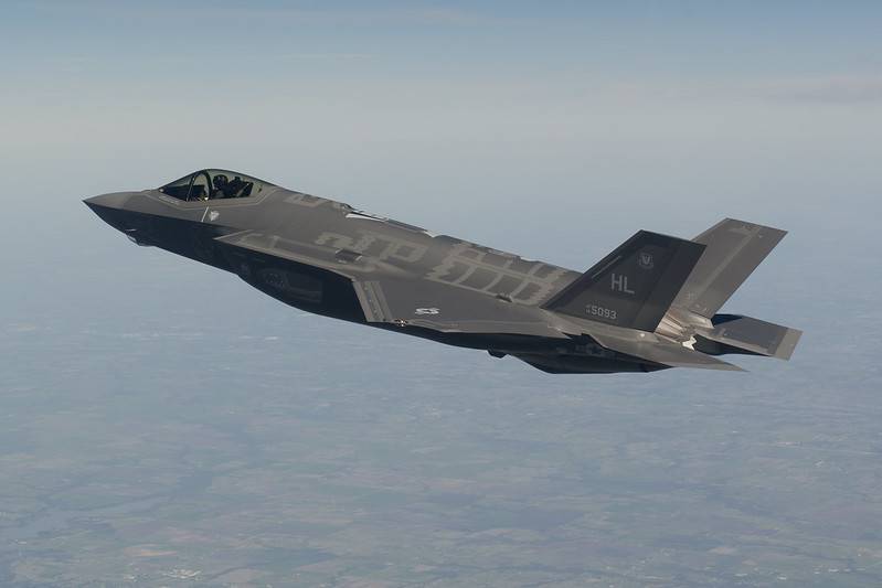 The foreign press talks about the differences and the demand for modifications of the F-35 fighter