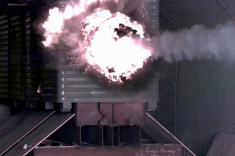 L'US Navy abandonne le canon sur rail