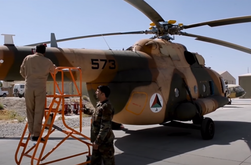 البنتاغون يوقف تمويل صيانة طائرات الهليكوبتر من طراز MI-17 التابعة للقوات الجوية الأفغانية