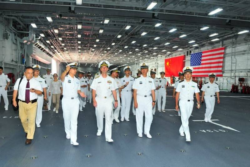 Amerikaanse media: Amerikaanse en Chinese militairen voeren eerste gesprekken sinds Biden aan de macht kwam