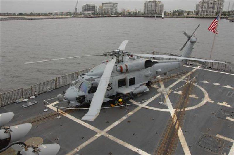 Americká pobřežní stráž zastavila pátrání po posádce sestřeleného vrtulníku MH-60
