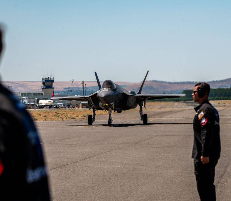 ABD Hava Kuvvetleri'nin kaç F-35'e ihtiyacı var: Amerikalı uzmanlar ve ordu, gerekli sayıda beşinci nesil savaşçı hakkında tartışıyor