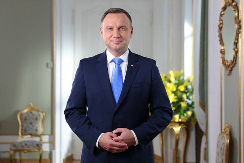 Puolan presidentti syytti EU:n viranomaisia ​​ideologisesta painostuksesta ja kansakunnan pakottamisesta vieraiden periaatteiden omaksumiseen