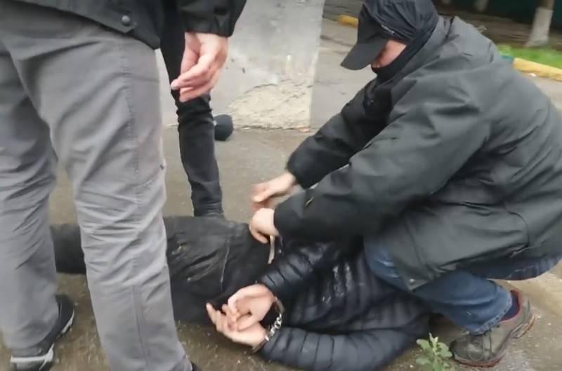 Di Karachay-Cherkessia, seorang kaki tangan "negara Islam" yang sedang mempersiapkan serangan teroris ditahan