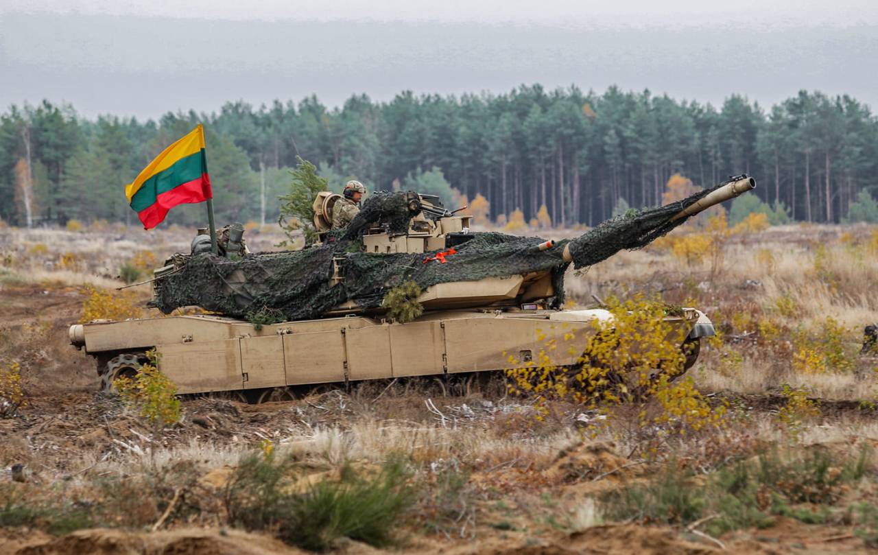 Lithuania picks Leopard 2 tank over Abrams, Black Panther