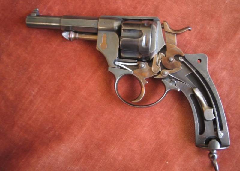 The first in anything: French army revolvers