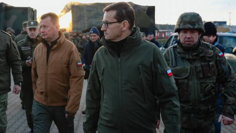 Польский премьер заявил о возможном перерастании миграционного кризиса в вооружённый конфликт