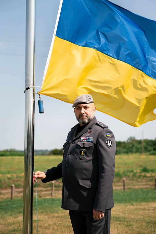 Général ukrainien : si vous n'êtes pas prêt, le convoi militaire russe marchera de Soumy à Kiev en 6 heures