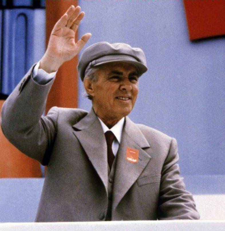 Stalin albanese, il maresciallo Tito e gli "occupanti" sovietici