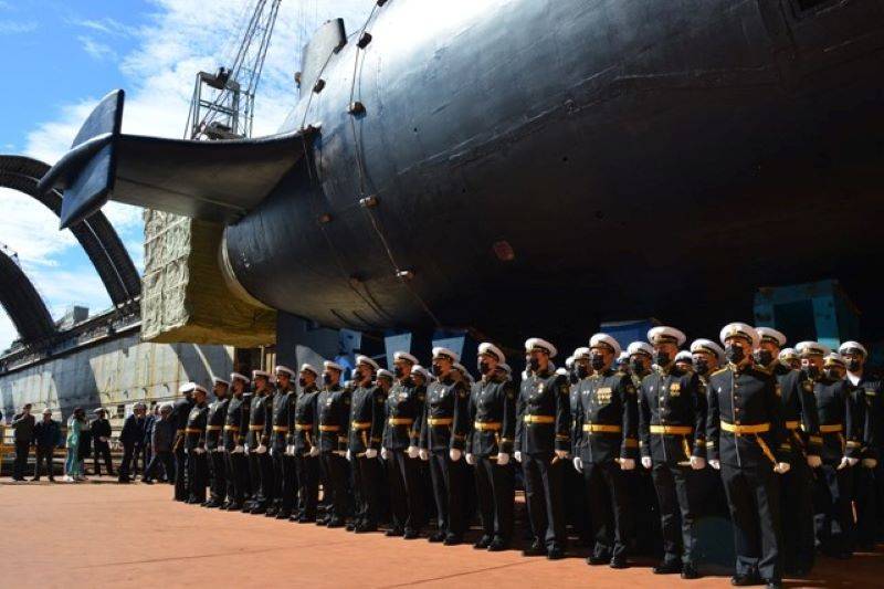 NI：Knyaz Oleg原子力潜水艦は、都市全体を廃墟に変えることができます