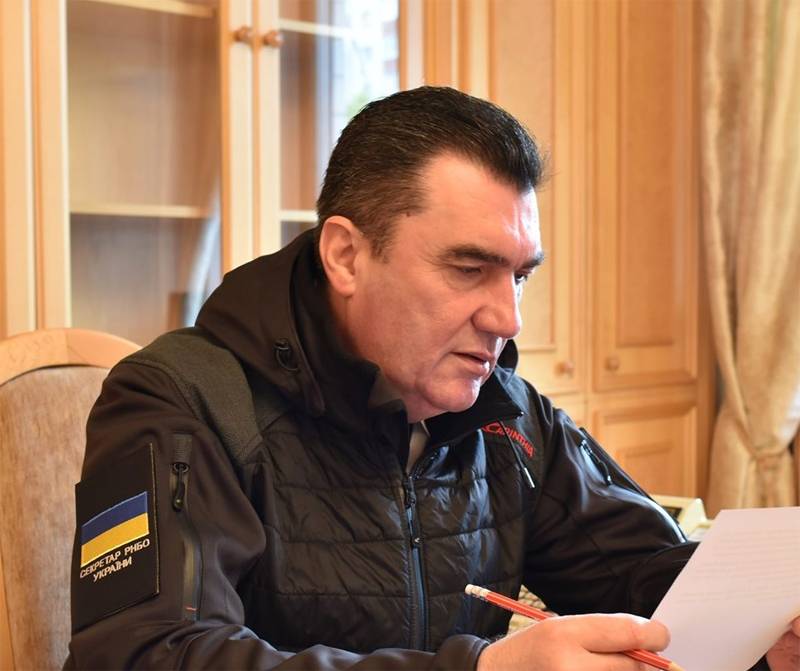 Secretario de Ucrania del NSDC: Los migrantes en la frontera entre Bielorrusia y Polonia son armas biológicas