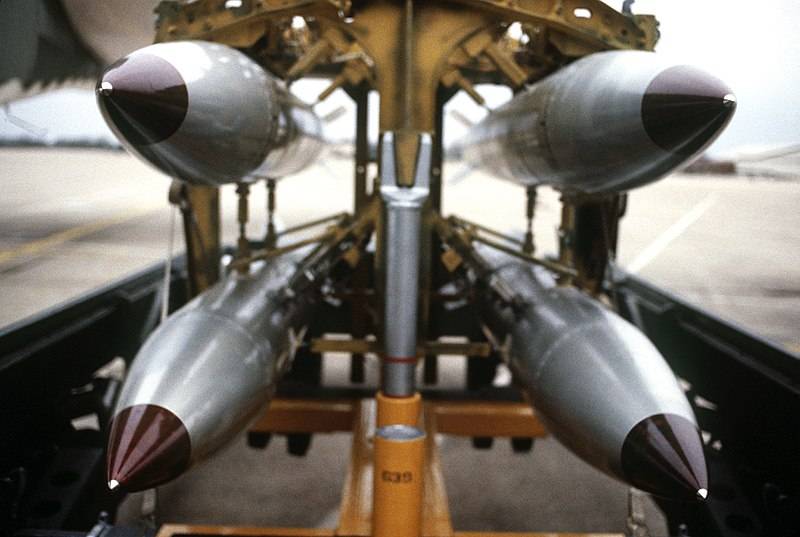 "सड़ा हुआ" अमेरिकी परमाणु हथियार