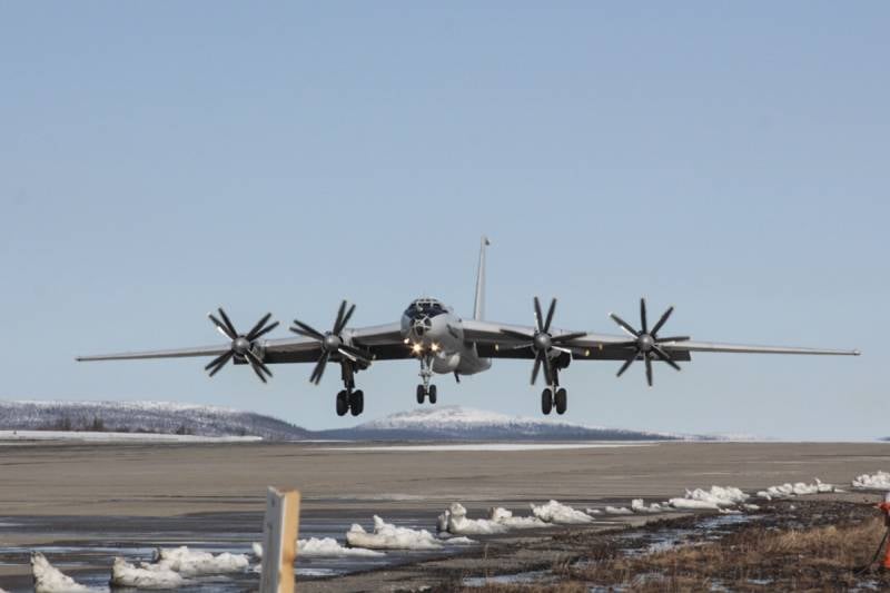 Tu-142 continue to work in the Atlantic and the Arctic