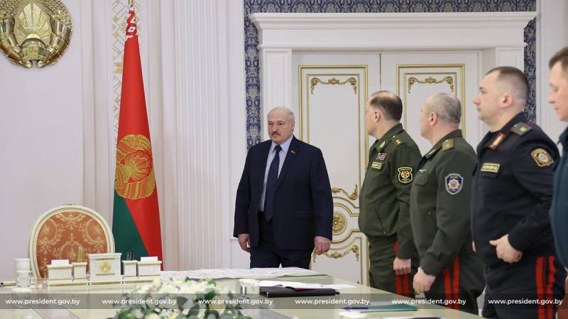 Лукашенко заявил о возможности начать собственную спецоперацию на Украине