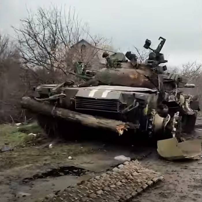 Украинские войска на линии Меловое-Старобельск отброшены на десятки километров от границ России