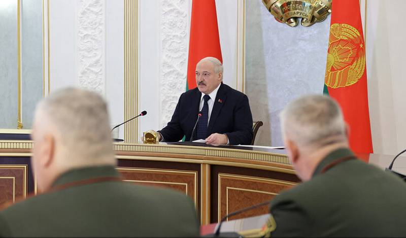 卢卡申科宣布白俄罗斯情报部门在边境乌克兰一侧发现了一群雇佣军