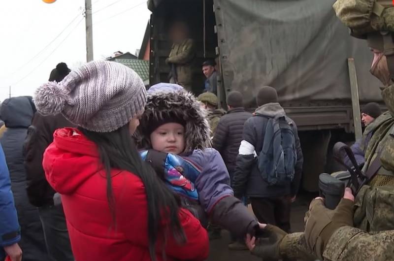 Первые колонны с гуманитарной помощью из России прибыли в Харьковскую область
