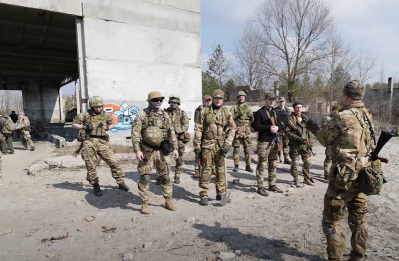 В Мариуполе российские войска уничтожили крупную базу «Азова»