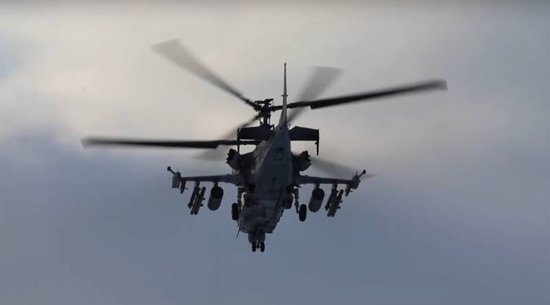 Российское Минобороны показало использование ПТУР «Вихрь» с борта вертолёта Ка-52 в ходе спецоперации на Украине