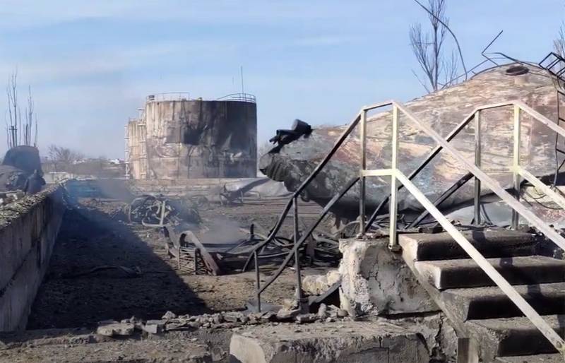 Мэр Николаева: Российские войска утром нанесли несколько ракетных ударов по объектам в городе