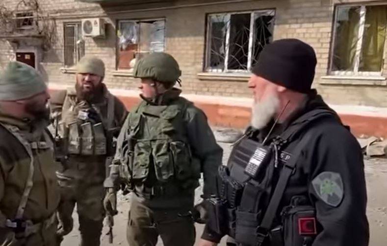 Глава Чечни Рамзан Кадыров показал видео допроса пленённого в Мариуполе националиста из «Азова»