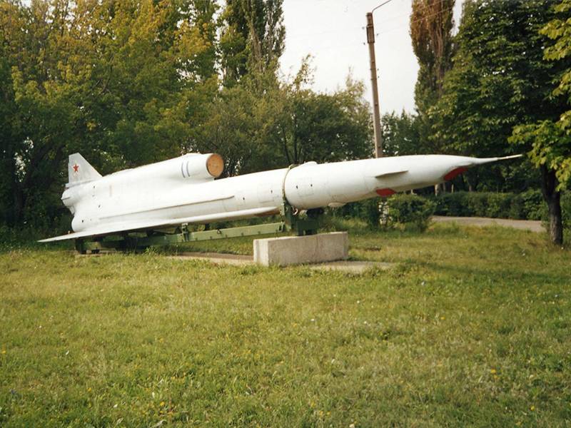 БПЛА Ту-141 «Стриж» и Ту-143 «Рейс». От разведки до мишеней