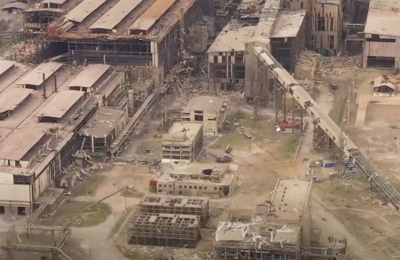 Группа ООН никак не доедет до завода Азовсталь, а в это время боевики пытаются обустраивать огневые позиции