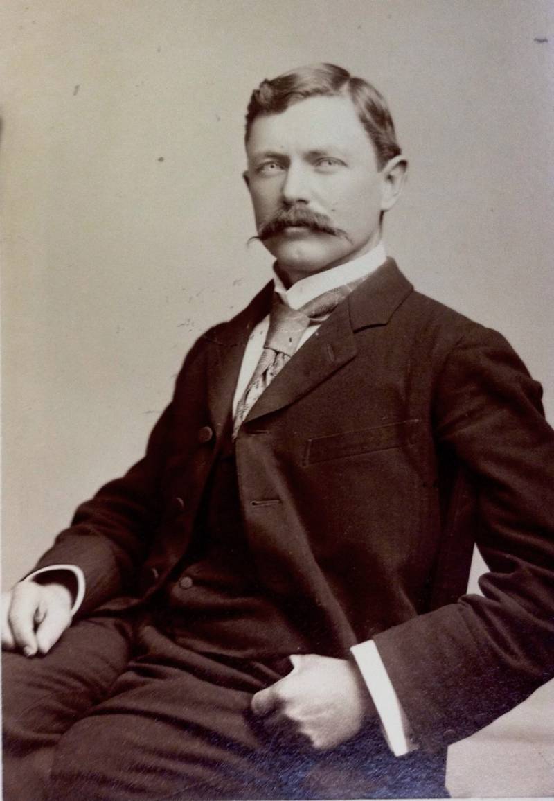 Бёрнхем Фредерик Рассел («Тот, кто видит в темноте»). Один из участников Англо-бурской войны 1899-1902 гг.