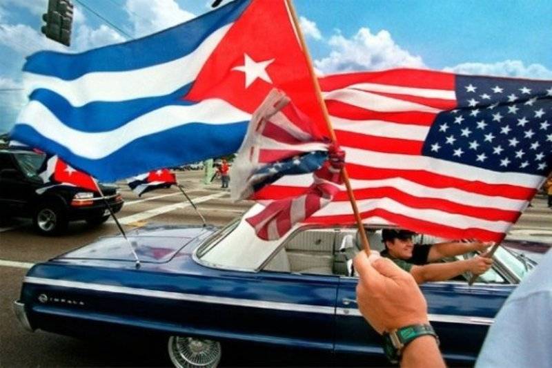 Власти США идут навстречу Кубе, надеясь отдалить её от России