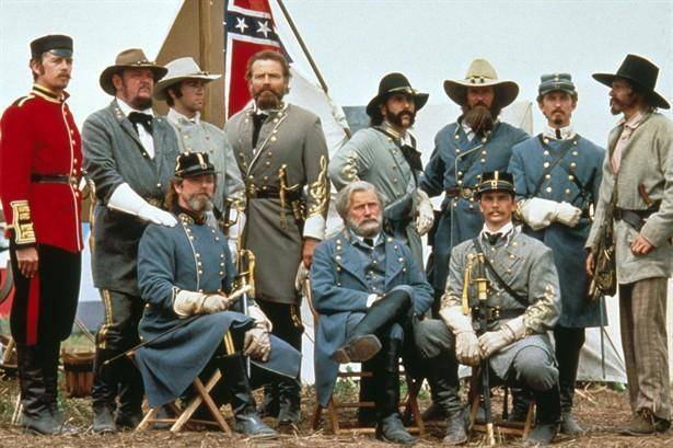 History of the military uniform. The gray cloth problem