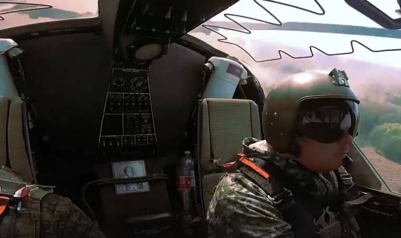 Минобороны показало кадры боевой работы ударных вертолётов Ка-52 в ходе спецоперации на Украине