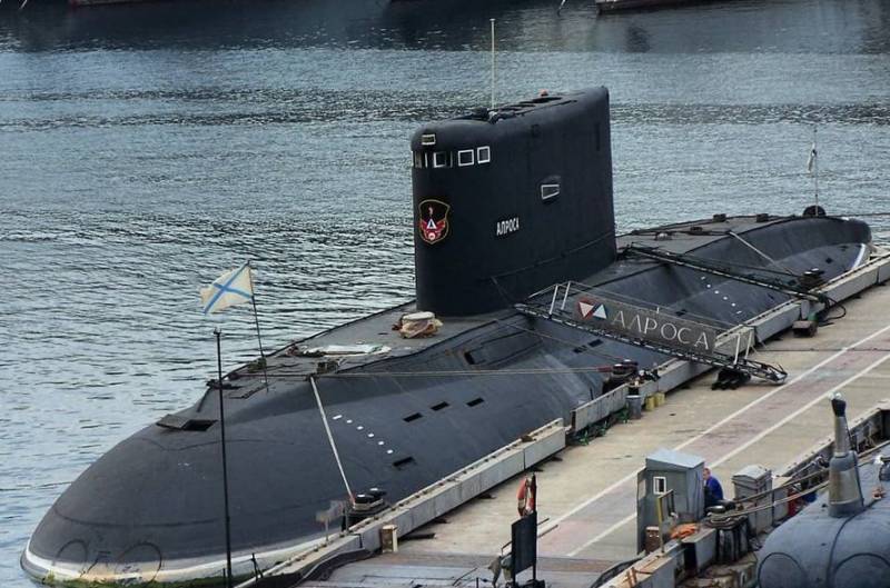 アップグレードされたディーゼル電気潜水艦B-871「Alrosa」はXNUMX年ぶりに外洋に出ました