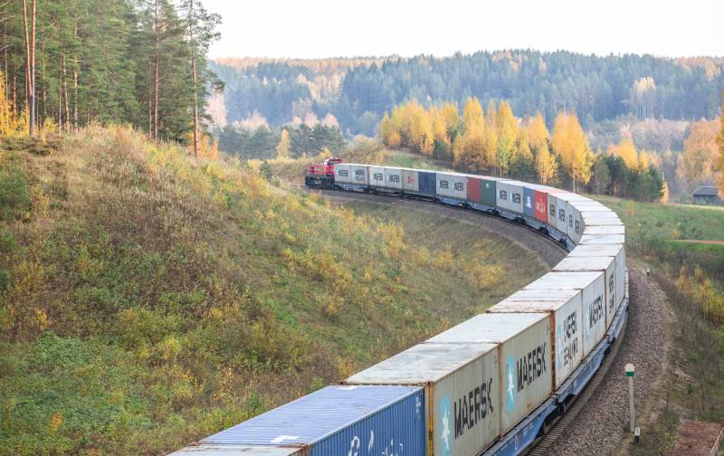 Мелкая пакость или повод для войны: Литва блокирует транзит российских грузов