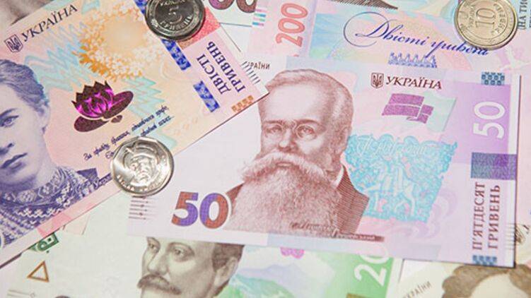 Нацбанк Украины резко понизил курс гривны, чтобы «увеличить» объём западной помощи