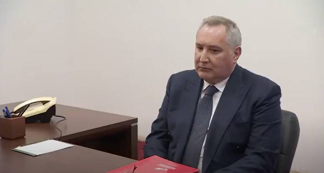 “Work, brothers!”: Rogozin addressed Roscosmos employees after the ...