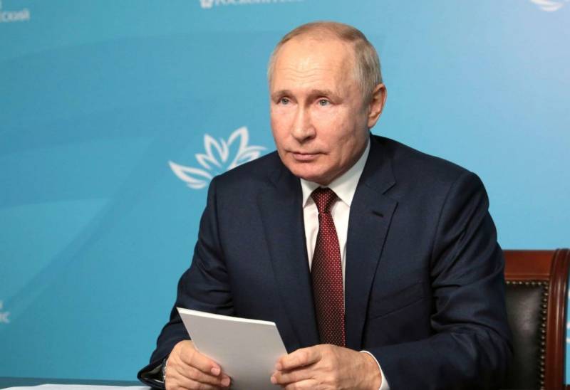 Президент Путин: Вся Россия будет помогать республикам Донбасса в восстановлении инфраструктуры