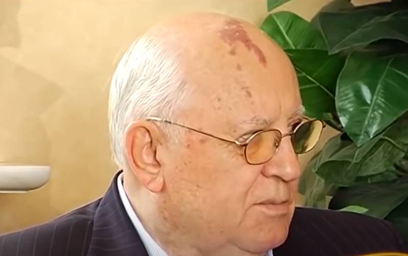 Китайская эпитафия Горбачёву: Бесконечно угождал США, его реформы привели к краху государства