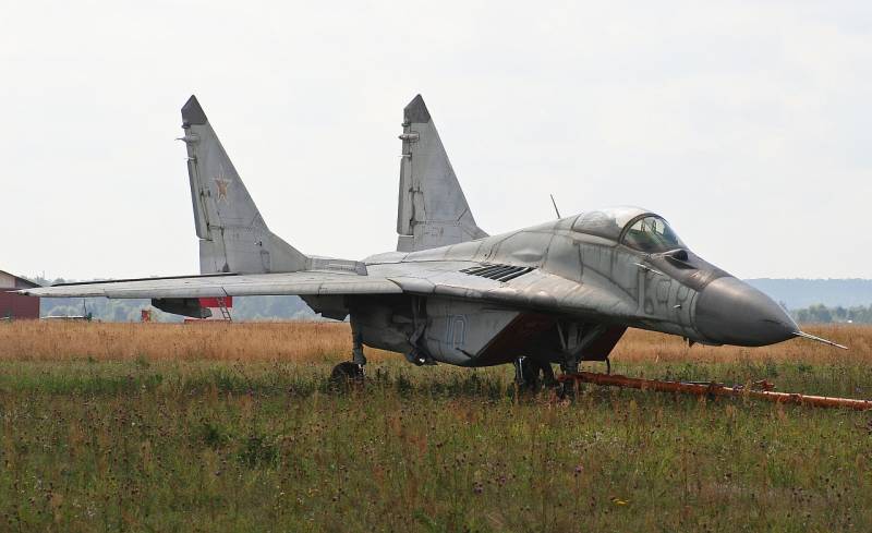 Зеленский выпросил у Словакии партию самолётов МиГ-29