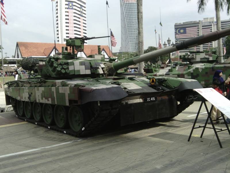 Поломка танка польского производства заставила командование армии Малайзии извиняться перед гражданами