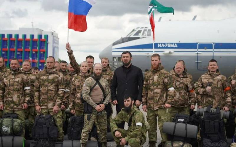 Очередной отряд добровольцев, прошедших подготовку в Чечне, отправился в зону СВО из Грозного