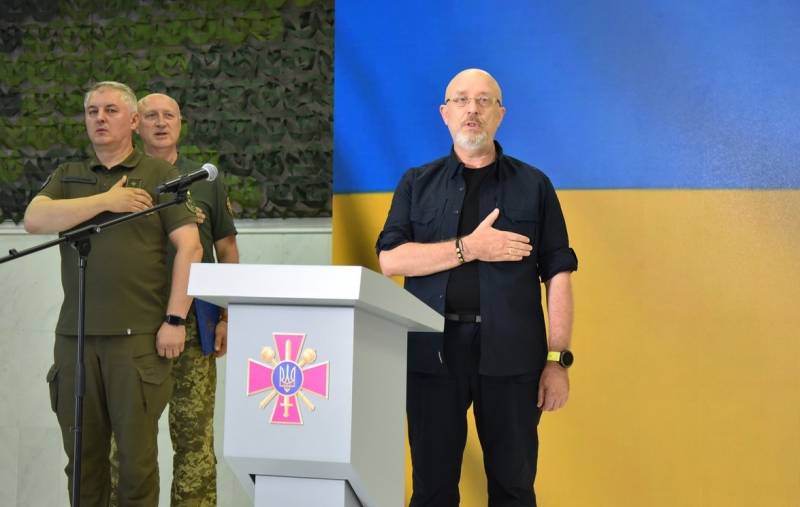 Глава украинского Минобороны Резников призвал Германию снять вето на поставку Киеву немецких танков Leopard