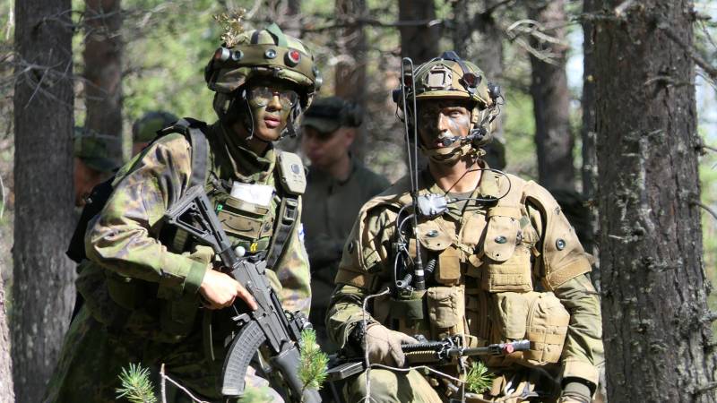 Финляндия направит военных инструкторов для подготовки украинских военных